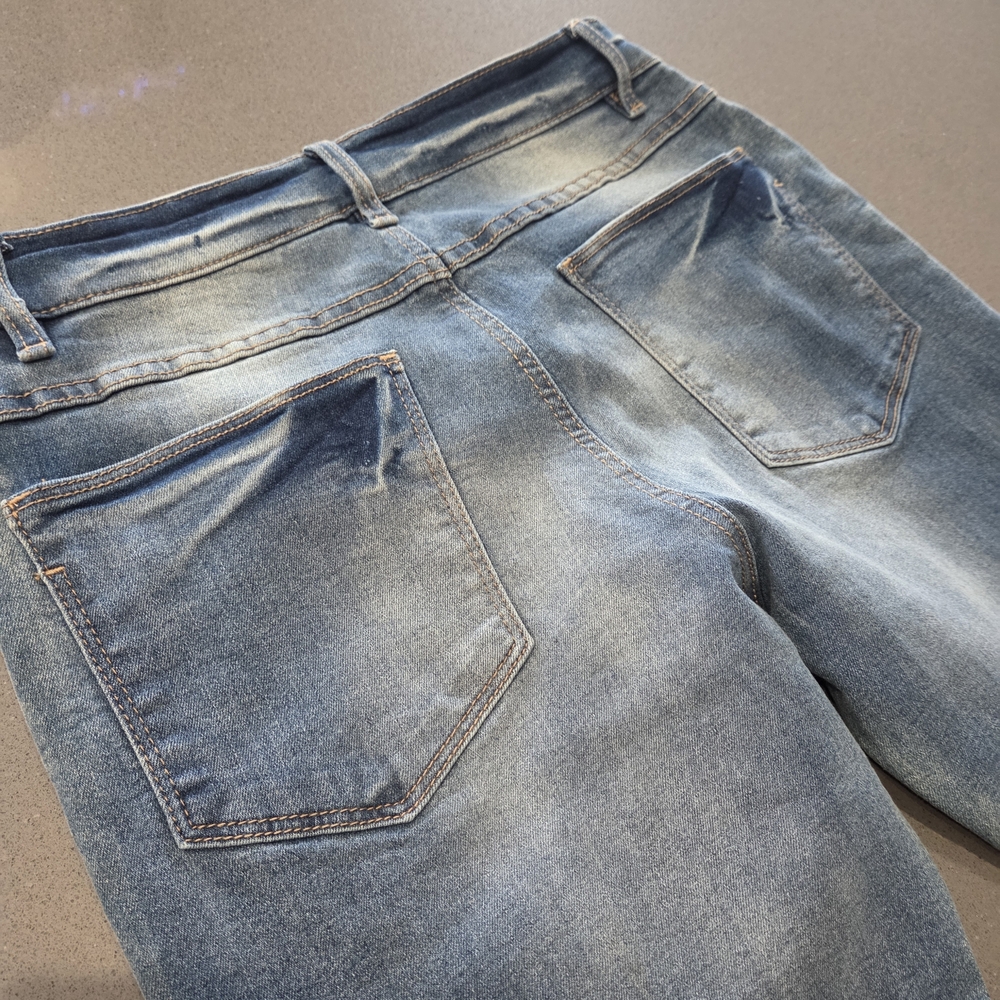 VENUS Light Blue Jeans With Sequins - Picture 7 of 11